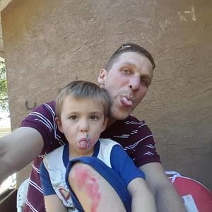 Meet your Posher, Fotis